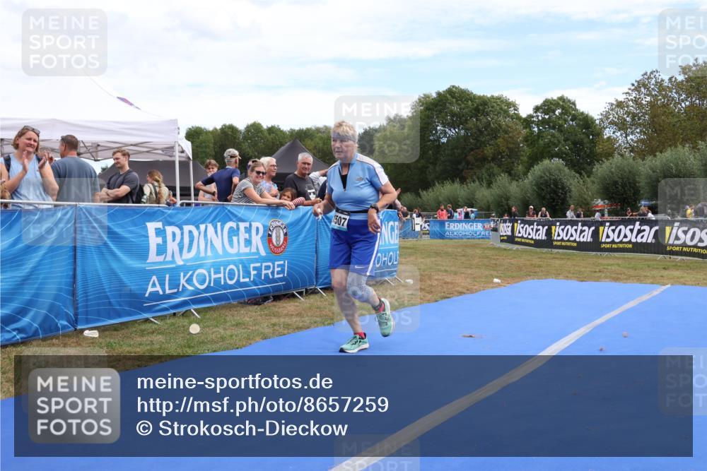 31.08.2025 - Elbe Triathlon Hamburg Strokosch-Dieckow http://msf.ph/oto/8657259 31.08.2025 12:17:11 Ziel 1507, 1606 meine-sportfotos.de