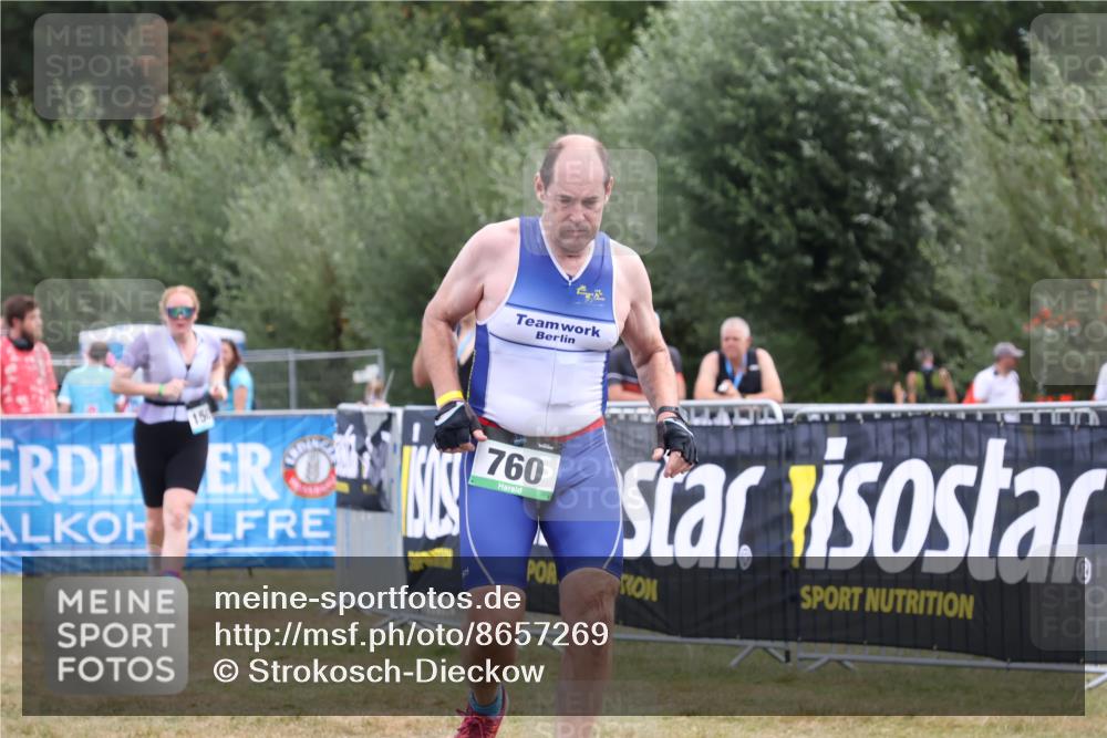 31.08.2025 - Elbe Triathlon Hamburg Strokosch-Dieckow http://msf.ph/oto/8657269 31.08.2025 12:17:45 Ziel 760, 1509 meine-sportfotos.de