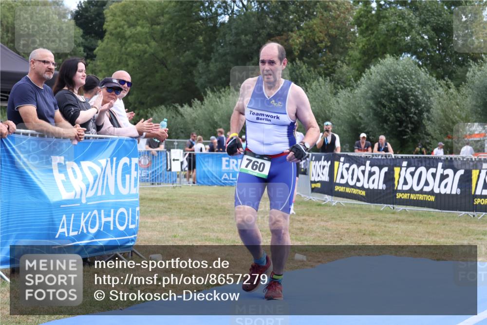 31.08.2025 - Elbe Triathlon Hamburg Strokosch-Dieckow http://msf.ph/oto/8657279 31.08.2025 12:17:48 Ziel 760, 1509 meine-sportfotos.de