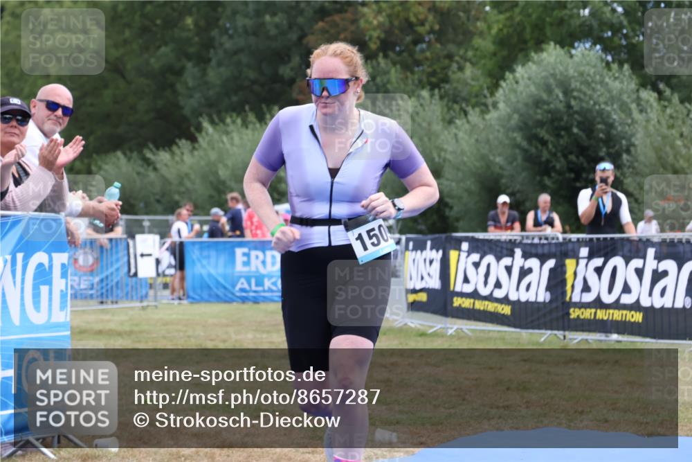 31.08.2025 - Elbe Triathlon Hamburg Strokosch-Dieckow http://msf.ph/oto/8657287 31.08.2025 12:17:53 Ziel 760, 1509 meine-sportfotos.de