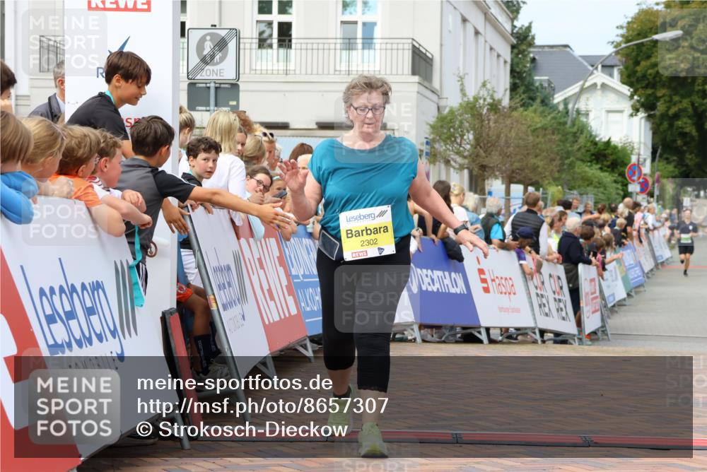 31.08.2025 - 21. Blankeneser Heldenlauf Strokosch-Dieckow http://msf.ph/oto/8657307 31.08.2025 10:55:16 Ziel 2302 meine-sportfotos.de