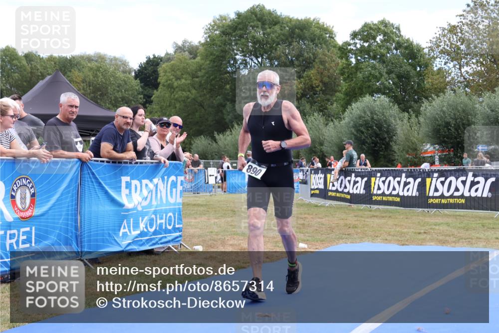 31.08.2025 - Elbe Triathlon Hamburg Strokosch-Dieckow http://msf.ph/oto/8657314 31.08.2025 12:18:30 Ziel 890 meine-sportfotos.de