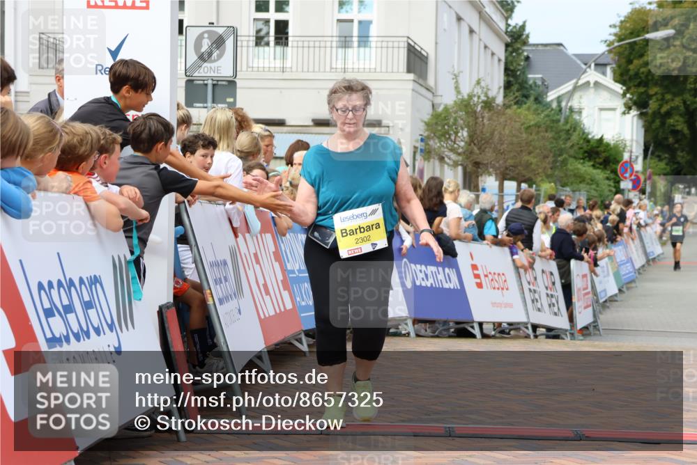 31.08.2025 - 21. Blankeneser Heldenlauf Strokosch-Dieckow http://msf.ph/oto/8657325 31.08.2025 10:55:15 Ziel 2302 meine-sportfotos.de