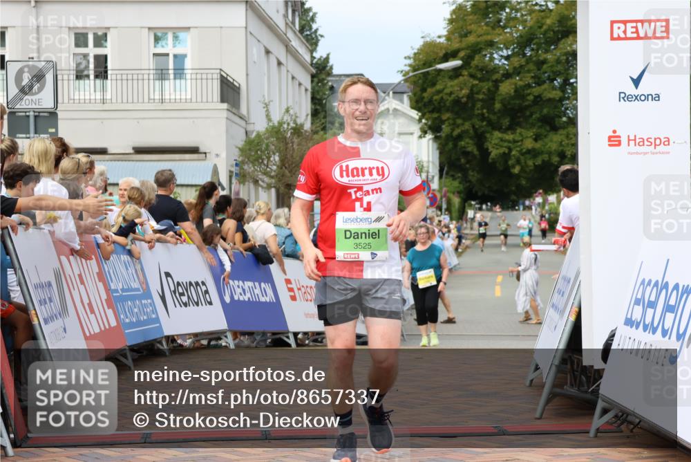 31.08.2025 - 21. Blankeneser Heldenlauf Strokosch-Dieckow http://msf.ph/oto/8657337 31.08.2025 10:55:06 Ziel 3342, 3525 meine-sportfotos.de