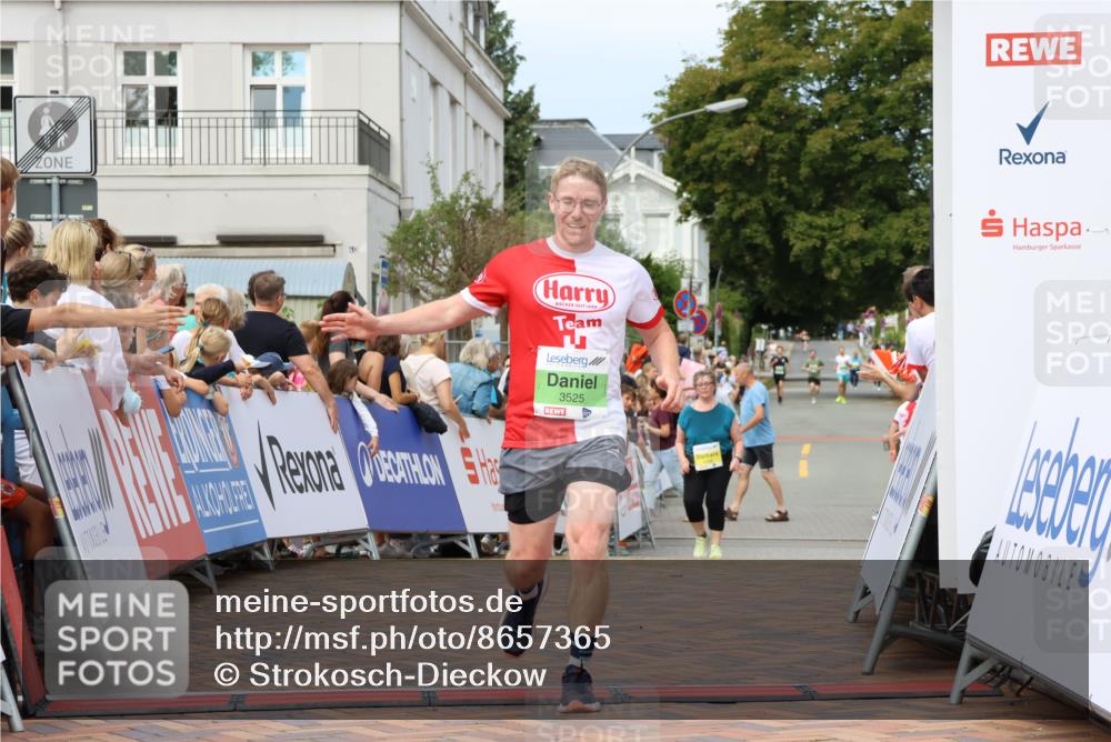 31.08.2025 - 21. Blankeneser Heldenlauf Strokosch-Dieckow http://msf.ph/oto/8657365 31.08.2025 10:55:06 Ziel 3342, 3525 meine-sportfotos.de