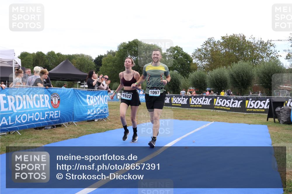 31.08.2025 - Elbe Triathlon Hamburg Strokosch-Dieckow http://msf.ph/oto/8657391 31.08.2025 12:35:09 Ziel 1097, 1522 meine-sportfotos.de