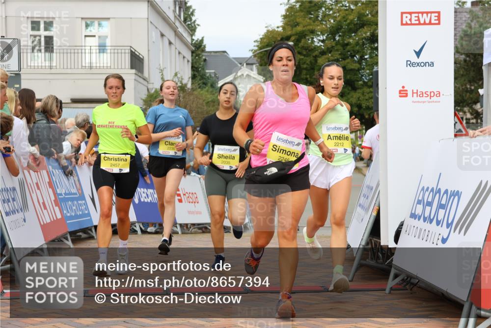 31.08.2025 - 21. Blankeneser Heldenlauf Strokosch-Dieckow http://msf.ph/oto/8657394 31.08.2025 10:29:03 Ziel 2246, 2035, 2457, 2212, 2230, 2381 meine-sportfotos.de