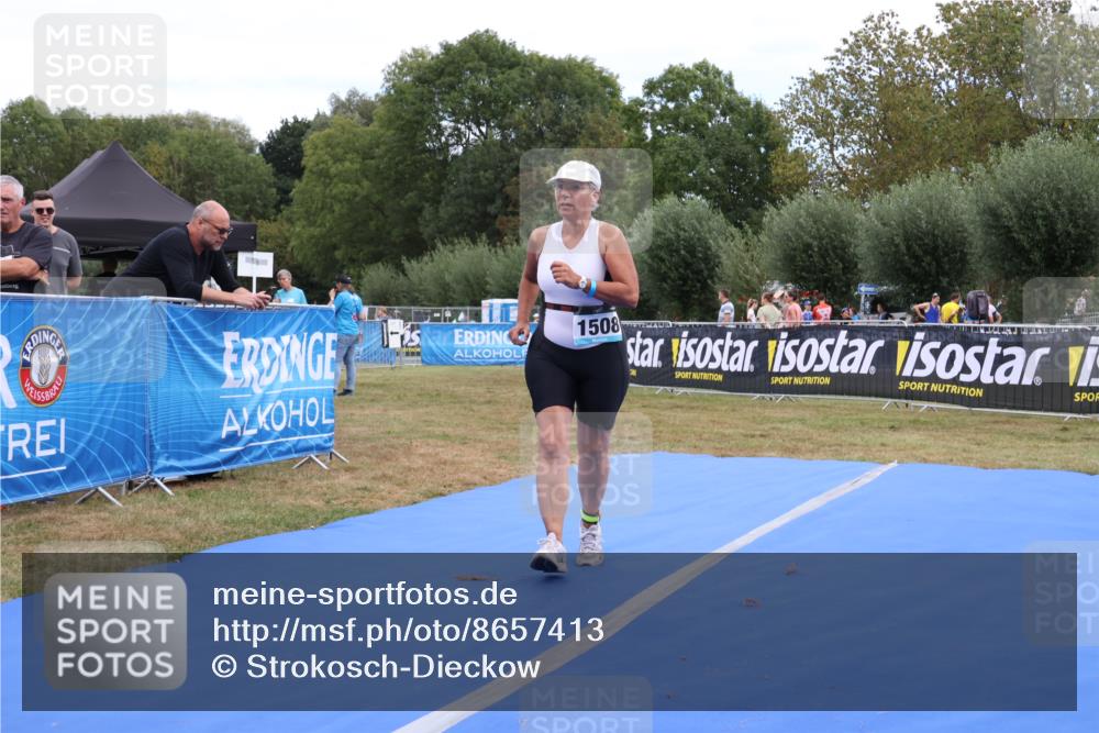 31.08.2025 - Elbe Triathlon Hamburg Strokosch-Dieckow http://msf.ph/oto/8657413 31.08.2025 12:39:40 Ziel 1508 meine-sportfotos.de
