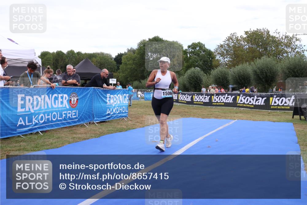 31.08.2025 - Elbe Triathlon Hamburg Strokosch-Dieckow http://msf.ph/oto/8657415 31.08.2025 12:39:41 Ziel 1508 meine-sportfotos.de