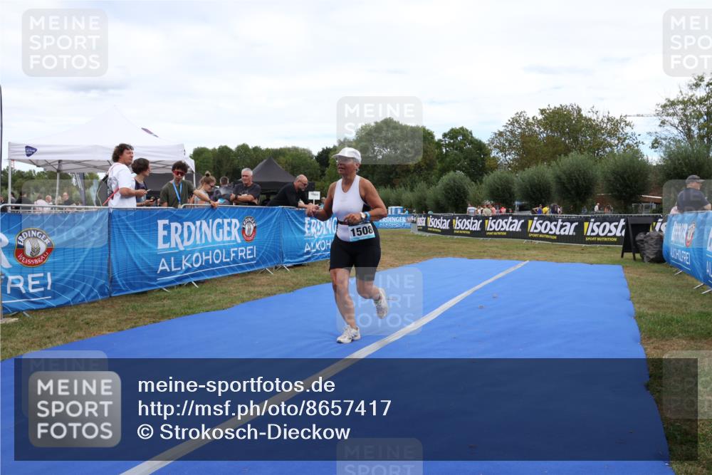 31.08.2025 - Elbe Triathlon Hamburg Strokosch-Dieckow http://msf.ph/oto/8657417 31.08.2025 12:39:41 Ziel 1508 meine-sportfotos.de