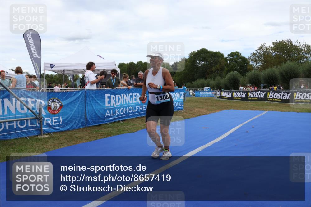 31.08.2025 - Elbe Triathlon Hamburg Strokosch-Dieckow http://msf.ph/oto/8657419 31.08.2025 12:39:42 Ziel 1508 meine-sportfotos.de
