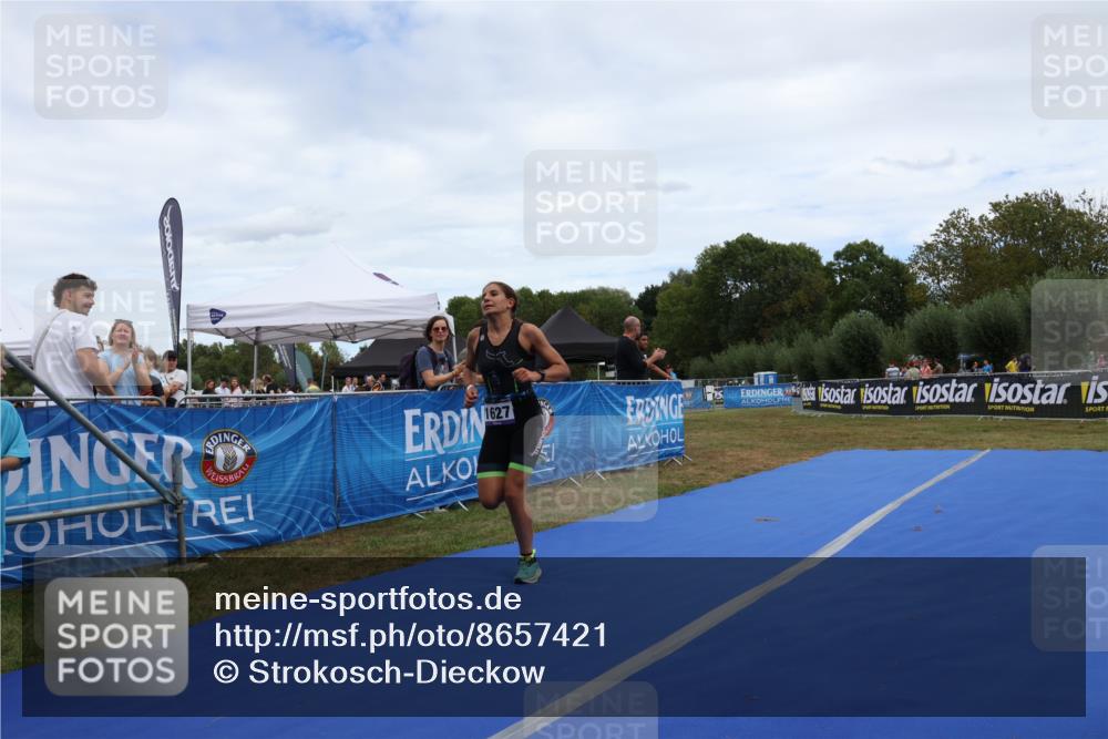 31.08.2025 - Elbe Triathlon Hamburg Strokosch-Dieckow http://msf.ph/oto/8657421 31.08.2025 12:41:14 Ziel 1627 meine-sportfotos.de