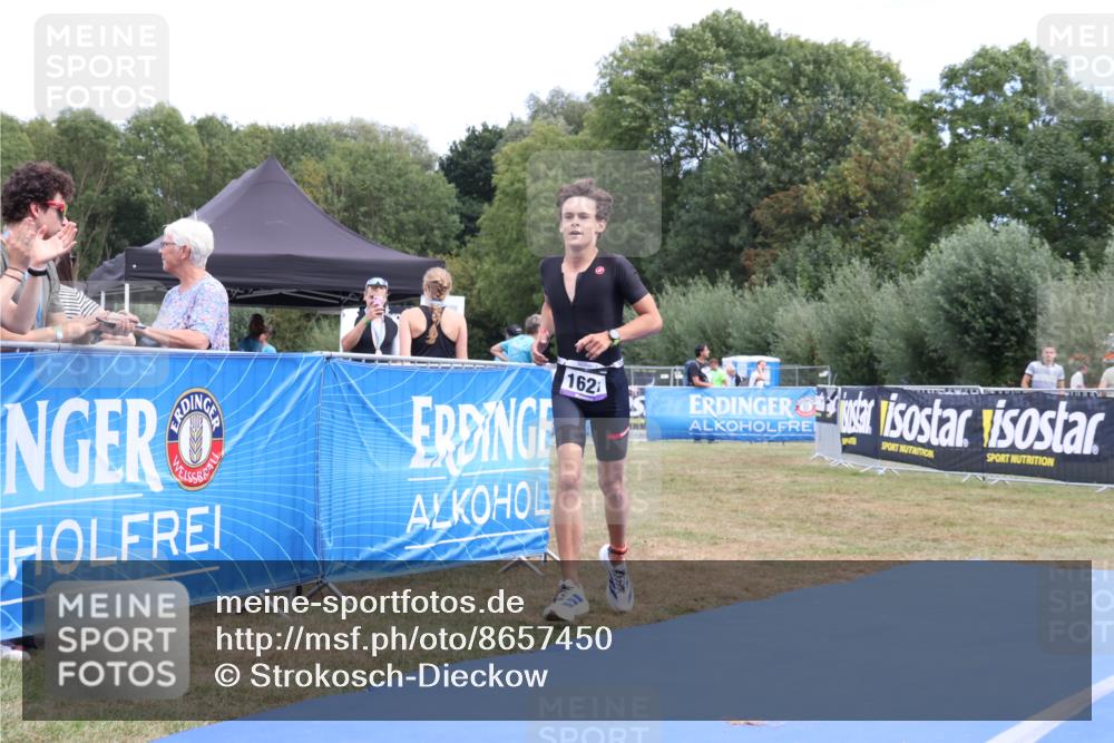 31.08.2025 - Elbe Triathlon Hamburg Strokosch-Dieckow http://msf.ph/oto/8657450 31.08.2025 12:44:05 Ziel 1621 meine-sportfotos.de