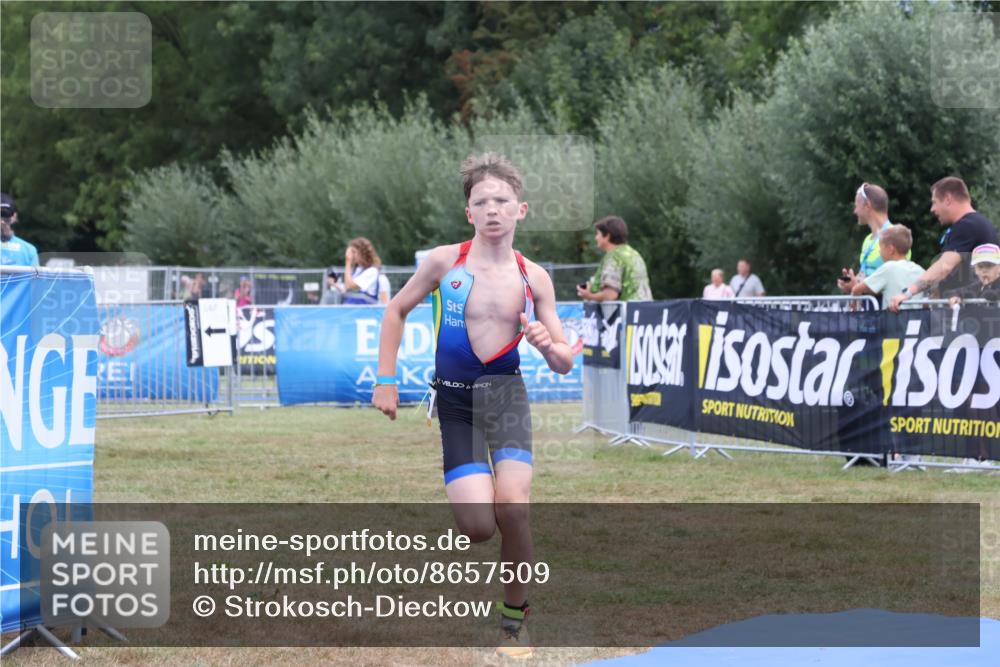 31.08.2025 - Elbe Triathlon Hamburg Strokosch-Dieckow http://msf.ph/oto/8657509 31.08.2025 12:52:19 Ziel 1675 meine-sportfotos.de