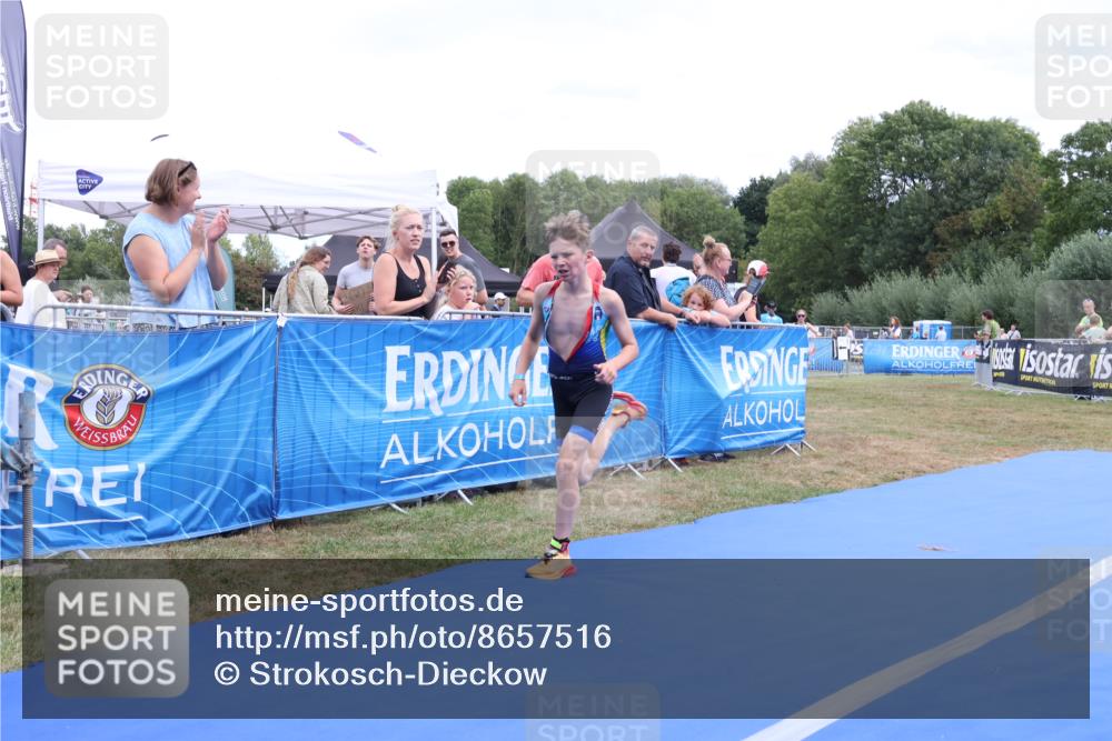 31.08.2025 - Elbe Triathlon Hamburg Strokosch-Dieckow http://msf.ph/oto/8657516 31.08.2025 12:52:20 Ziel 1675 meine-sportfotos.de