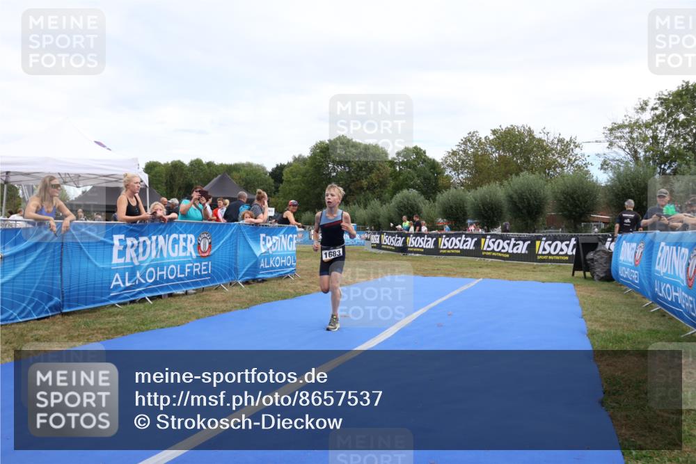 31.08.2025 - Elbe Triathlon Hamburg Strokosch-Dieckow http://msf.ph/oto/8657537 31.08.2025 12:53:25 Ziel 1683 meine-sportfotos.de