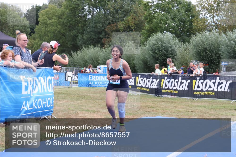 31.08.2025 - Elbe Triathlon Hamburg Strokosch-Dieckow http://msf.ph/oto/8657557 31.08.2025 12:55:31 Ziel 1557, 1693 meine-sportfotos.de