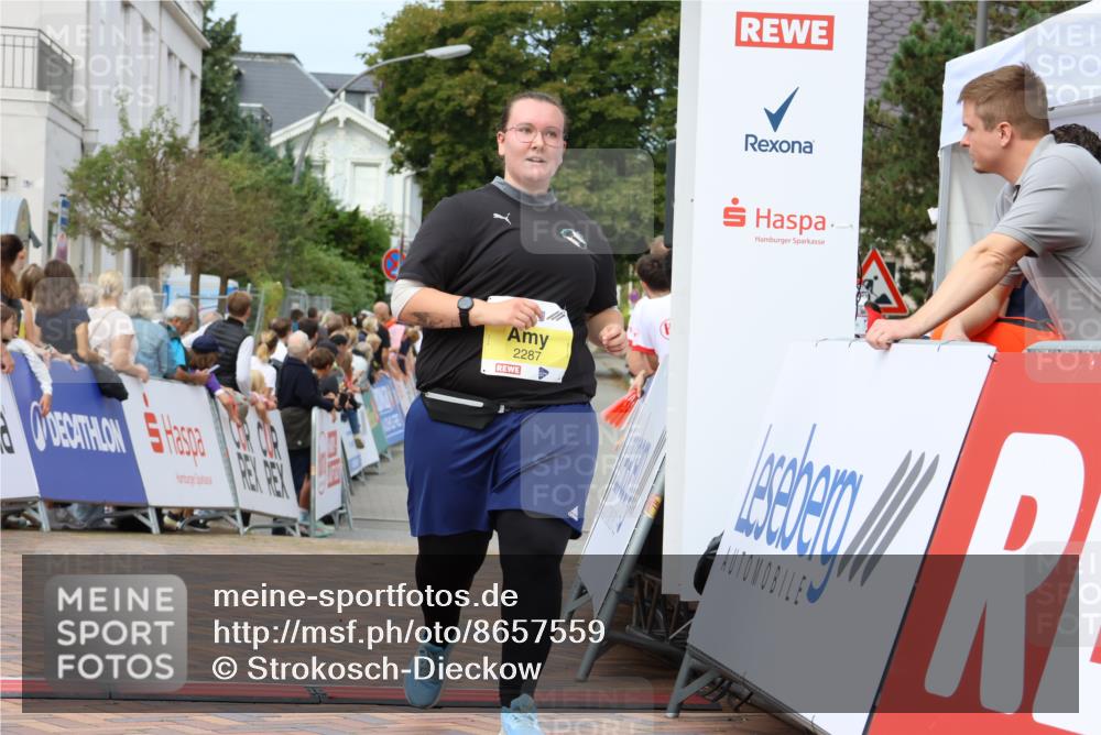 31.08.2025 - 21. Blankeneser Heldenlauf Strokosch-Dieckow http://msf.ph/oto/8657559 31.08.2025 10:54:34 Ziel 2287, 3332 meine-sportfotos.de