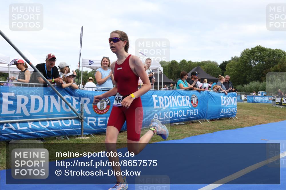 31.08.2025 - Elbe Triathlon Hamburg Strokosch-Dieckow http://msf.ph/oto/8657575 31.08.2025 12:55:43 Ziel 1662 meine-sportfotos.de
