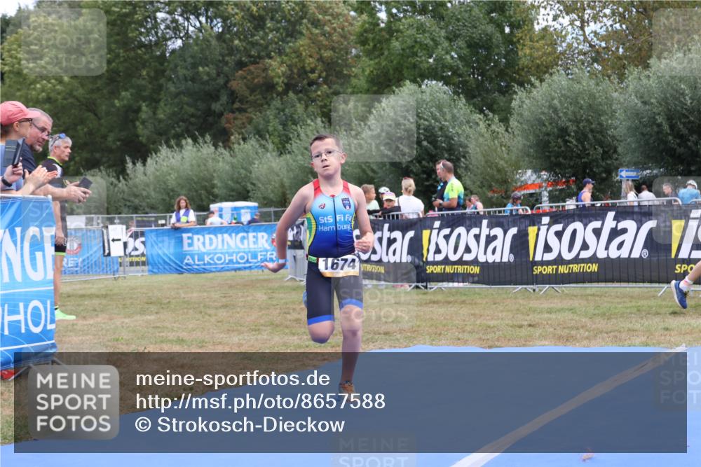 31.08.2025 - Elbe Triathlon Hamburg Strokosch-Dieckow http://msf.ph/oto/8657588 31.08.2025 12:56:34 Ziel 1674 meine-sportfotos.de