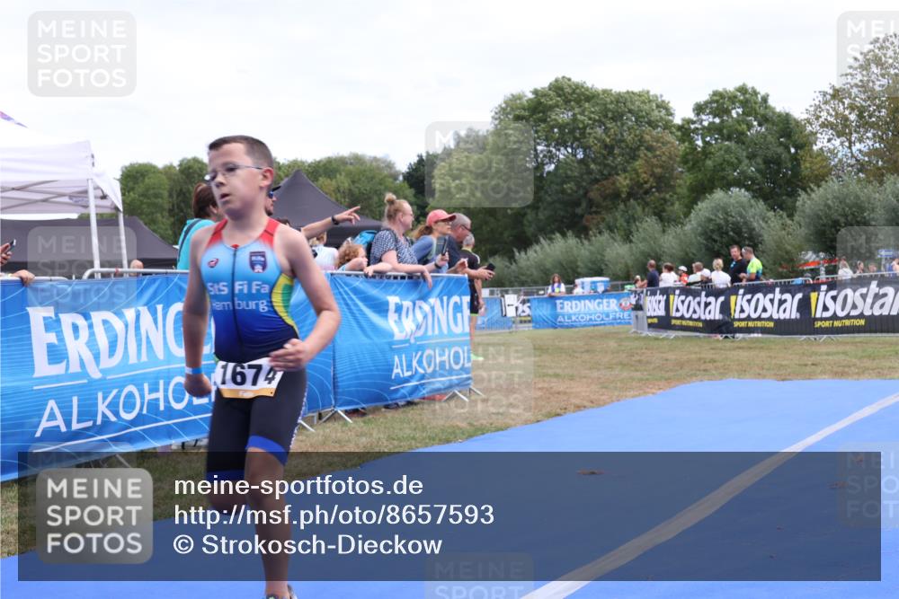 31.08.2025 - Elbe Triathlon Hamburg Strokosch-Dieckow http://msf.ph/oto/8657593 31.08.2025 12:56:35 Ziel 1674 meine-sportfotos.de