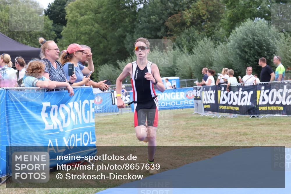 31.08.2025 - Elbe Triathlon Hamburg Strokosch-Dieckow http://msf.ph/oto/8657639 31.08.2025 12:58:05 Ziel 1640 meine-sportfotos.de