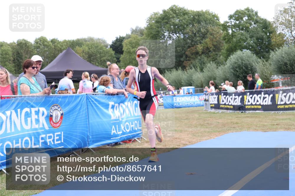 31.08.2025 - Elbe Triathlon Hamburg Strokosch-Dieckow http://msf.ph/oto/8657641 31.08.2025 12:58:06 Ziel 1640 meine-sportfotos.de