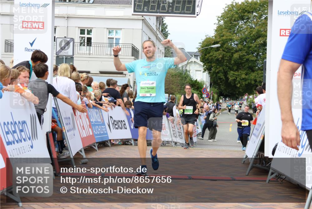 31.08.2025 - 21. Blankeneser Heldenlauf Strokosch-Dieckow http://msf.ph/oto/8657656 31.08.2025 10:54:26 Ziel 3488, 3041, 3632, 3332 meine-sportfotos.de