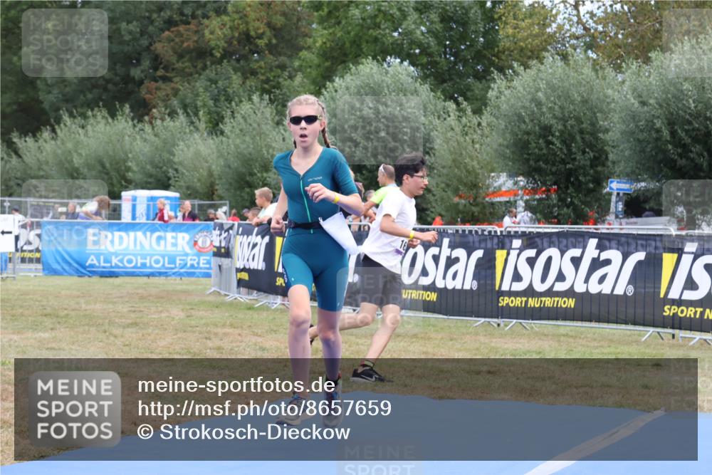 31.08.2025 - Elbe Triathlon Hamburg Strokosch-Dieckow http://msf.ph/oto/8657659 31.08.2025 12:58:37 Ziel 1657, 1667 meine-sportfotos.de