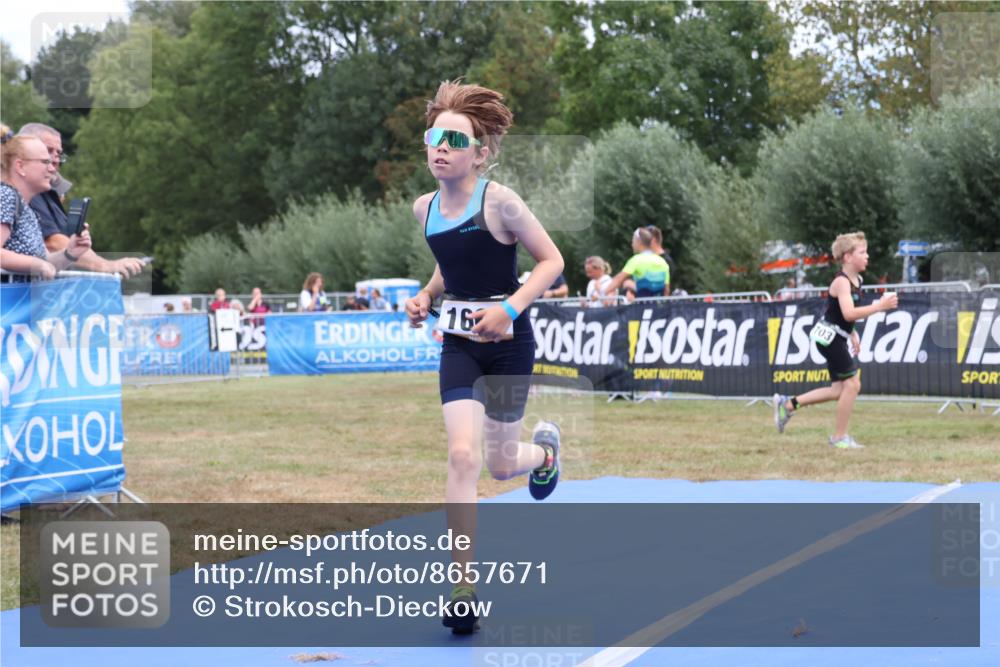 31.08.2025 - Elbe Triathlon Hamburg Strokosch-Dieckow http://msf.ph/oto/8657671 31.08.2025 12:58:46 Ziel 1667 meine-sportfotos.de