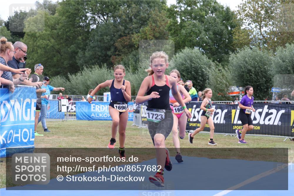 31.08.2025 - Elbe Triathlon Hamburg Strokosch-Dieckow http://msf.ph/oto/8657682 31.08.2025 12:58:55 Ziel 1687, 1696 meine-sportfotos.de