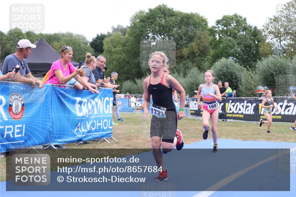 31.08.2025 - Elbe Triathlon Hamburg Strokosch-Dieckow http://msf.ph/oto/8657684 31.08.2025 12:58:55 Ziel 1687, 1696 meine-sportfotos.de