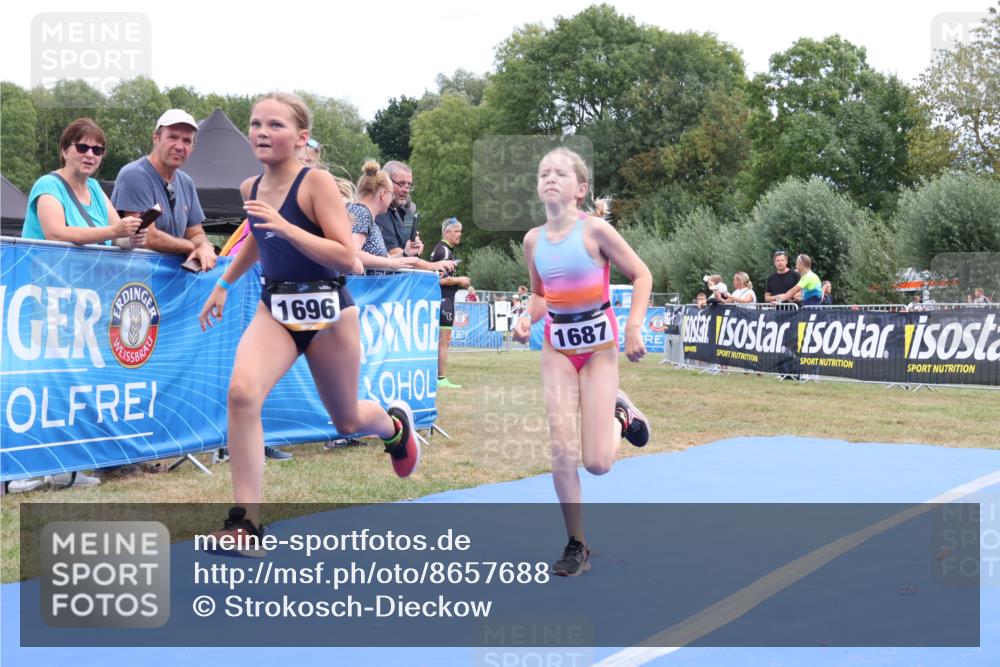 31.08.2025 - Elbe Triathlon Hamburg Strokosch-Dieckow http://msf.ph/oto/8657688 31.08.2025 12:58:56 Ziel 1687, 1696 meine-sportfotos.de