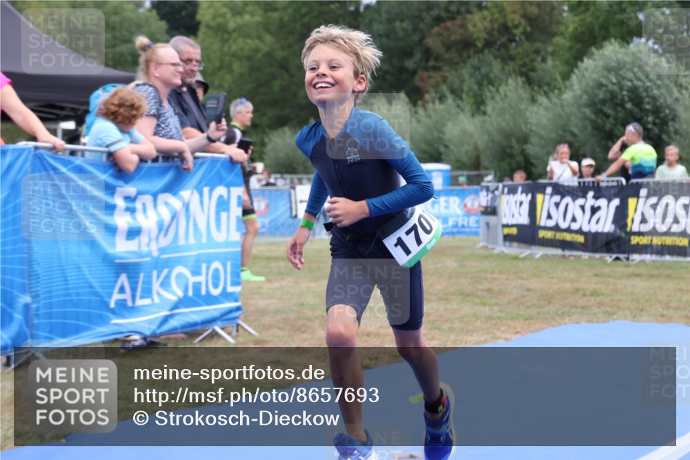 31.08.2025 - Elbe Triathlon Hamburg Strokosch-Dieckow http://msf.ph/oto/8657693 31.08.2025 12:59:12 Ziel 1701 meine-sportfotos.de
