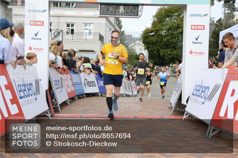 31.08.2025 - 21. Blankeneser Heldenlauf Strokosch-Dieckow http://msf.ph/oto/8657694 31.08.2025 10:28:37 Ziel 2173, 2727, 2351, 2687 meine-sportfotos.de