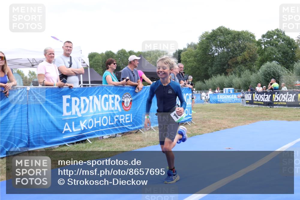 31.08.2025 - Elbe Triathlon Hamburg Strokosch-Dieckow http://msf.ph/oto/8657695 31.08.2025 12:59:12 Ziel 1701 meine-sportfotos.de