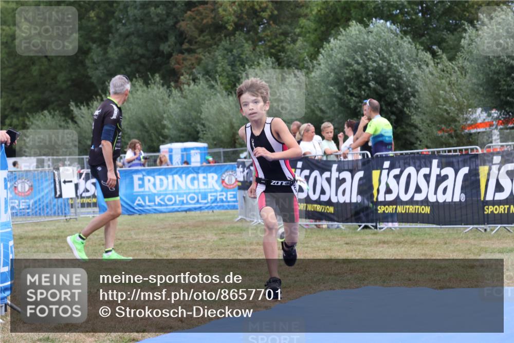 31.08.2025 - Elbe Triathlon Hamburg Strokosch-Dieckow http://msf.ph/oto/8657701 31.08.2025 12:59:30 Ziel 1704 meine-sportfotos.de