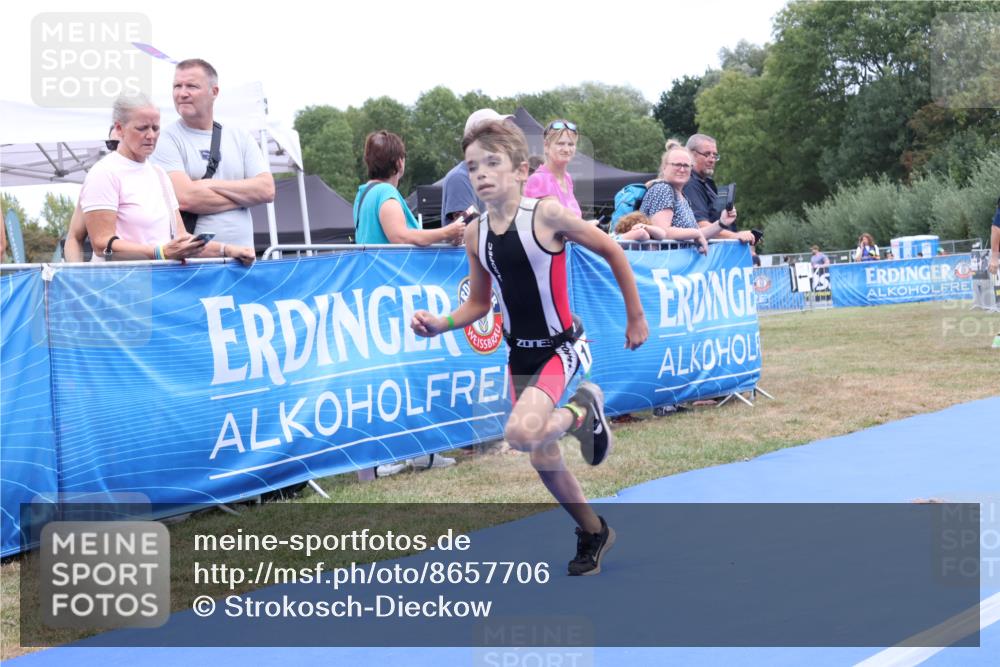31.08.2025 - Elbe Triathlon Hamburg Strokosch-Dieckow http://msf.ph/oto/8657706 31.08.2025 12:59:31 Ziel 1704 meine-sportfotos.de
