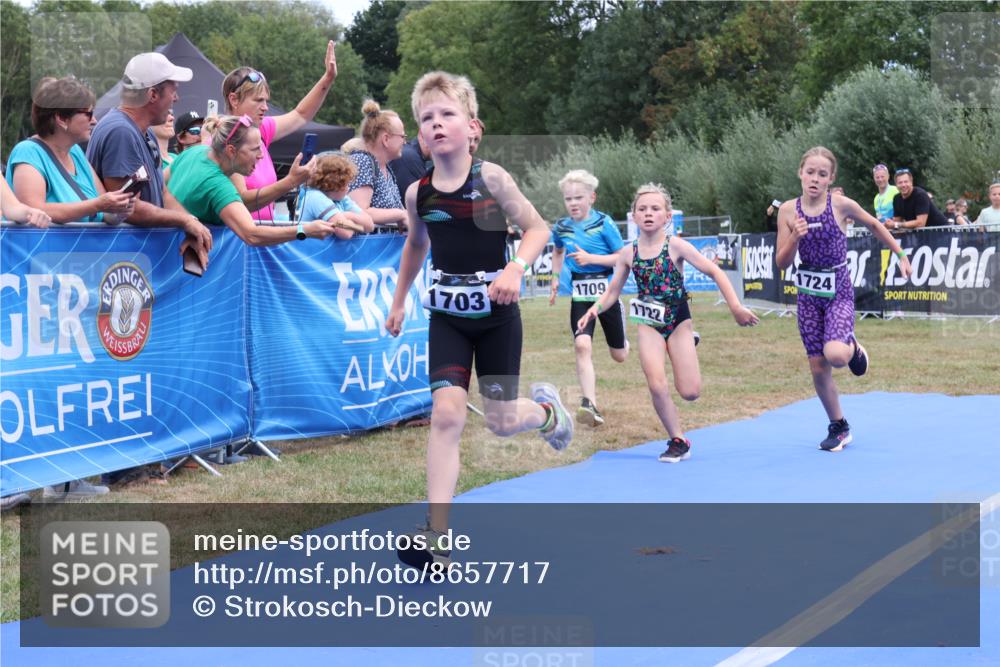 31.08.2025 - Elbe Triathlon Hamburg Strokosch-Dieckow http://msf.ph/oto/8657717 31.08.2025 13:00:16 Ziel 1700, 1703, 1709, 1713, 1722, 1724 meine-sportfotos.de