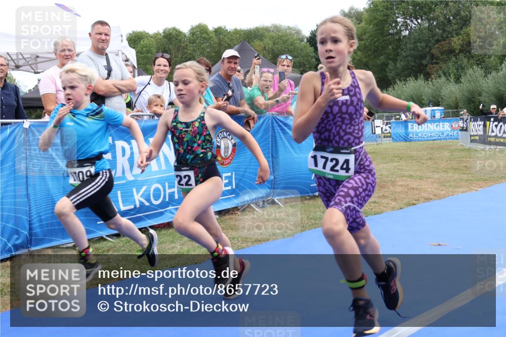 31.08.2025 - Elbe Triathlon Hamburg Strokosch-Dieckow http://msf.ph/oto/8657723 31.08.2025 13:00:17 Ziel 1700, 1703, 1709, 1713, 1722, 1724 meine-sportfotos.de