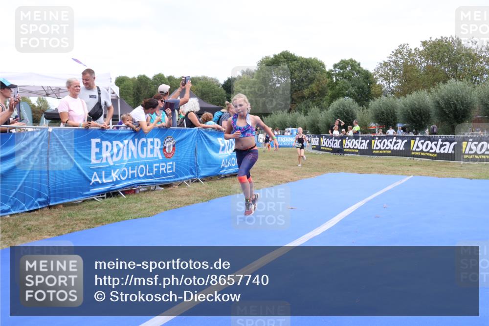 31.08.2025 - Elbe Triathlon Hamburg Strokosch-Dieckow http://msf.ph/oto/8657740 31.08.2025 13:00:46 Ziel 1652, 1681, 1718, 1725 meine-sportfotos.de