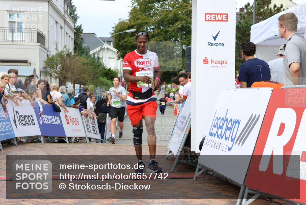31.08.2025 - 21. Blankeneser Heldenlauf Strokosch-Dieckow http://msf.ph/oto/8657742 31.08.2025 10:54:12 Ziel 3506, 3538 meine-sportfotos.de