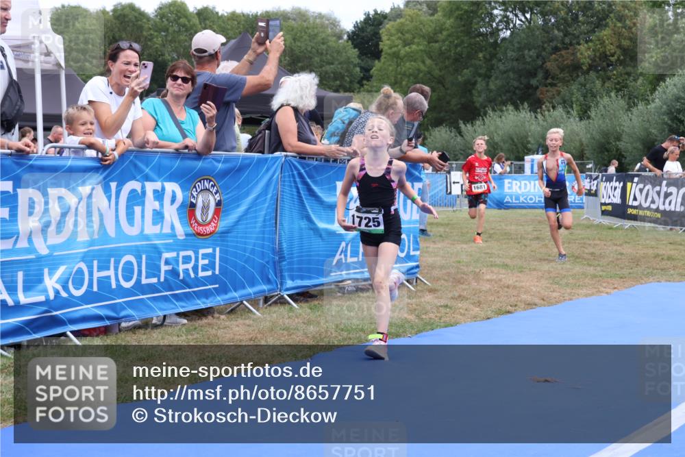 31.08.2025 - Elbe Triathlon Hamburg Strokosch-Dieckow http://msf.ph/oto/8657751 31.08.2025 13:00:48 Ziel 1652, 1681, 1718, 1725 meine-sportfotos.de