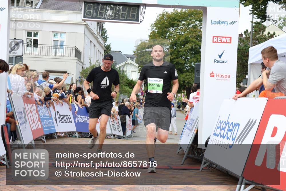 31.08.2025 - 21. Blankeneser Heldenlauf Strokosch-Dieckow http://msf.ph/oto/8657816 31.08.2025 10:53:37 Ziel 3501, 3234 meine-sportfotos.de