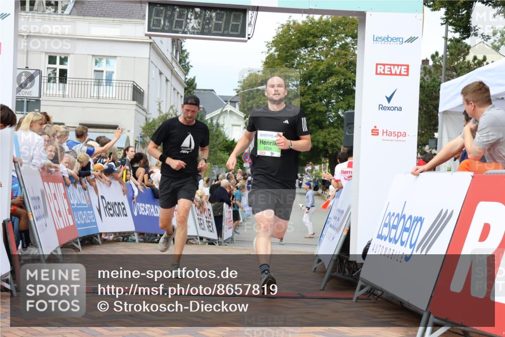 31.08.2025 - 21. Blankeneser Heldenlauf Strokosch-Dieckow http://msf.ph/oto/8657819 31.08.2025 10:53:37 Ziel 3501, 3234 meine-sportfotos.de