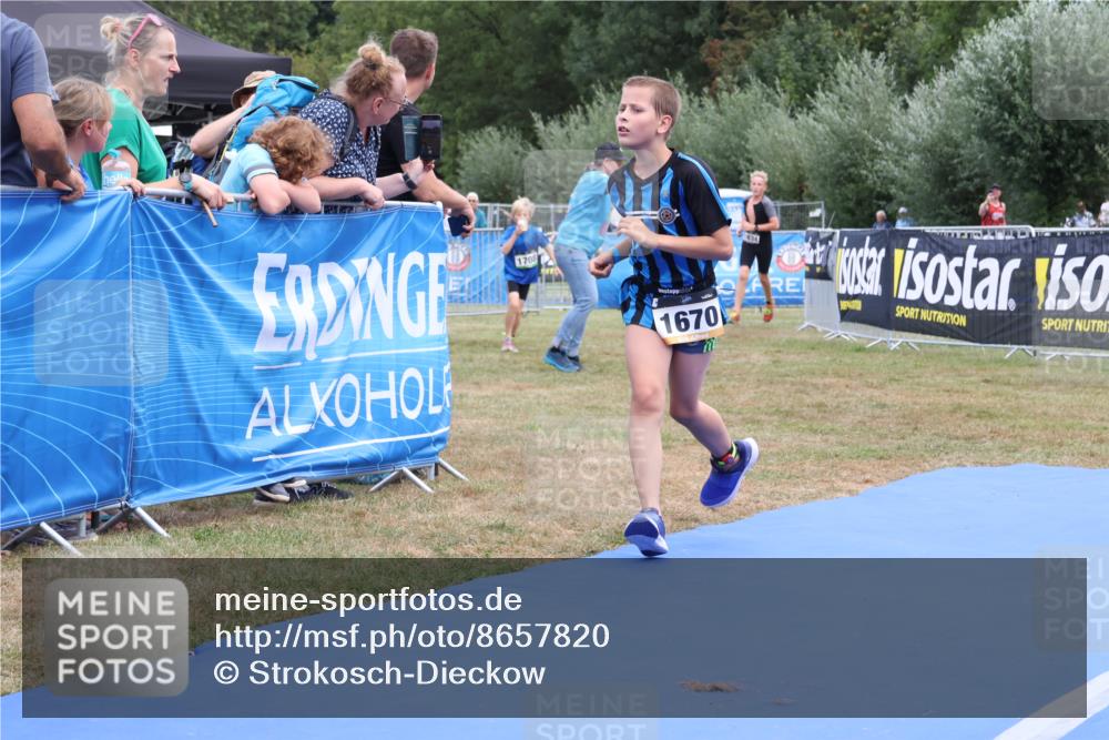 31.08.2025 - Elbe Triathlon Hamburg Strokosch-Dieckow http://msf.ph/oto/8657820 31.08.2025 13:01:45 Ziel 1670, 1702 meine-sportfotos.de