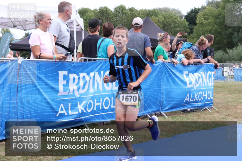 31.08.2025 - Elbe Triathlon Hamburg Strokosch-Dieckow http://msf.ph/oto/8657826 31.08.2025 13:01:47 Ziel 1634, 1670 meine-sportfotos.de