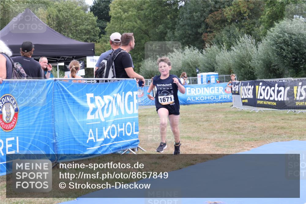 31.08.2025 - Elbe Triathlon Hamburg Strokosch-Dieckow http://msf.ph/oto/8657849 31.08.2025 13:02:21 Ziel 1671, 1705 meine-sportfotos.de