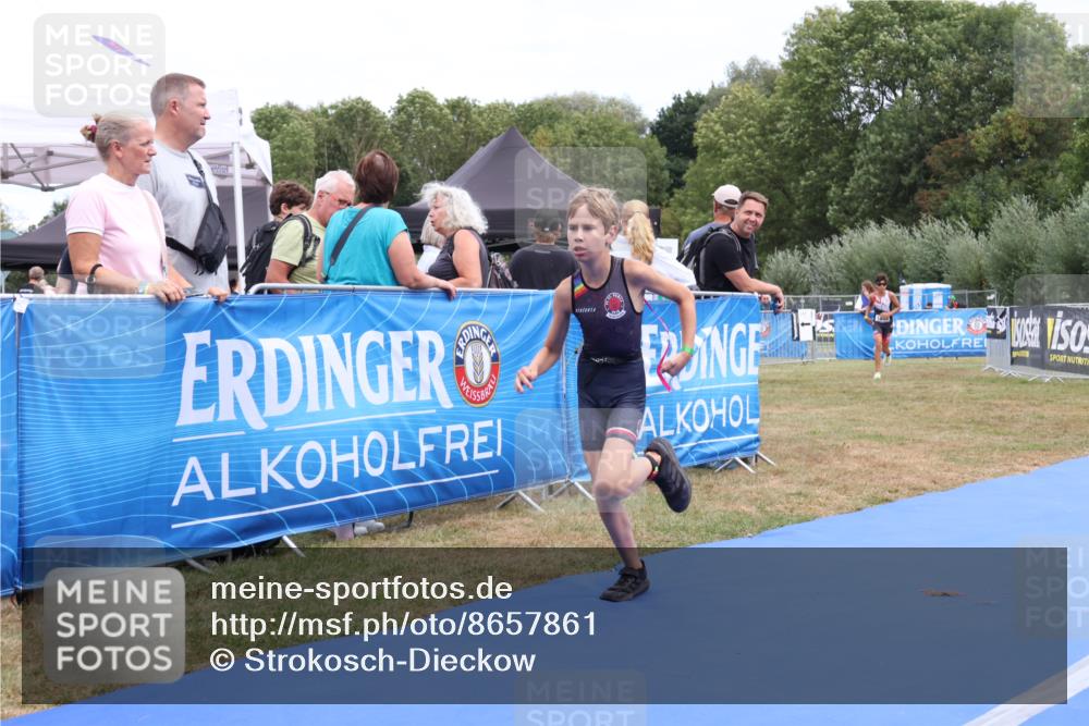 31.08.2025 - Elbe Triathlon Hamburg Strokosch-Dieckow http://msf.ph/oto/8657861 31.08.2025 13:02:30 Ziel 1644, 1705 meine-sportfotos.de