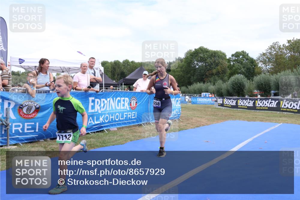 31.08.2025 - Elbe Triathlon Hamburg Strokosch-Dieckow http://msf.ph/oto/8657929 31.08.2025 13:04:15 Ziel 1658, 1712 meine-sportfotos.de